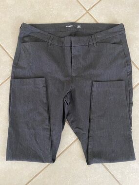 Old Navy Dark Charcoal High Rise Never Fade Pixie Pants Plus Size 18